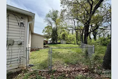 2025 28th Street NE, Hickory, NC 28601 - Photo 15