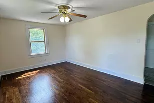 2025 28th St NE, Hickory, NC 28601 - Photo 9