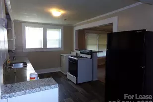 729 Spruce St, Mooresville, NC 28115 - Photo 5