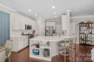 2207 Whitford Ln, Charlotte, NC 28210 - Photo 11