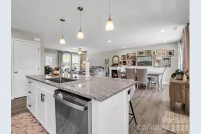 29 Kanes Drive, Hendersonville, NC 28739 - Photo 15