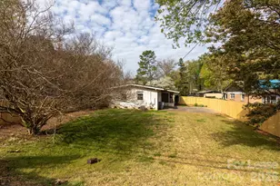 1901 Windham Pl, Charlotte, NC 28205 - Photo 37