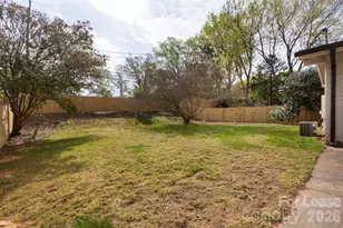 1901 Windham Pl, Charlotte, NC 28205 - Photo 35