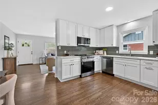 1521 Starbrook Dr, Charlotte, NC 28210 - Photo 5