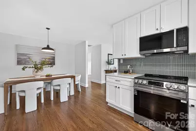 1521 Starbrook Drive, Charlotte, NC 28210 - Photo 9