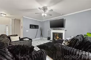 10944 Hellebore Rd, Charlotte, NC 28213 - Photo 9