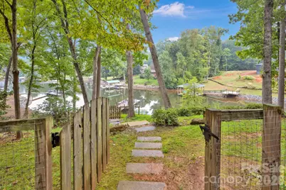 470 Lakeview Shores Loop, Mooresville, NC 28117 - Photo 5