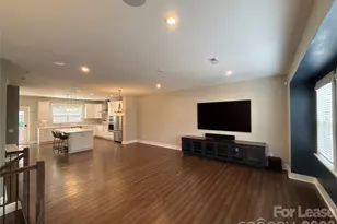 17023 Soho Dr, Charlotte, NC 28204 - Photo 5