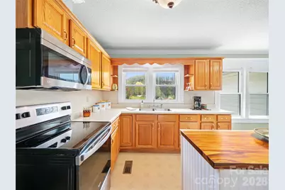 173 Odoms Chapel Road, Bakersville, NC 28705 - Photo 9