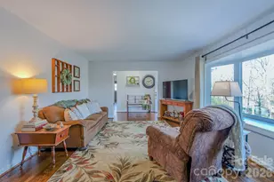 1 Mayfair Dr, Candler, NC 28715 - Photo 7