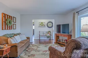 1 Mayfair Dr, Candler, NC 28715 - Photo 9