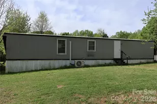 126 Cedarvale Dr, Harmony, NC 28634 - Photo 5