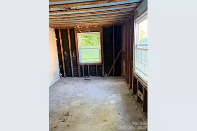 609 W Harvie Avenue, Gastonia, NC 28052 - Photo 5
