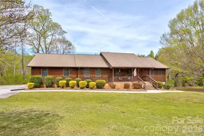 970 Mount Pleasant Road W, Mount Pleasant, NC 28124 - Photo 1