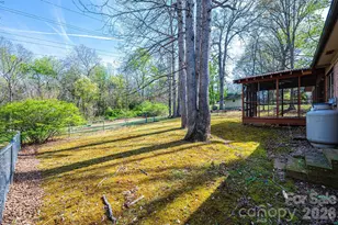 781 23rd Ave NE, Hickory, NC 28601 - Photo 9