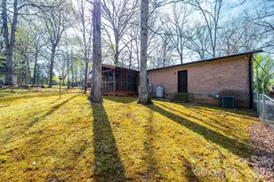 781 23rd Ave NE, Hickory, NC 28601 - Photo 5