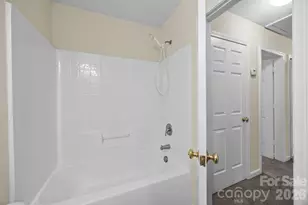 2246 Sunset Blvd, Charlotte, NC 28269 - Photo 19