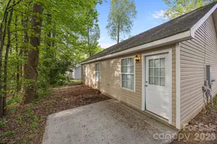 2246 Sunset Blvd, Charlotte, NC 28269 - Photo 27