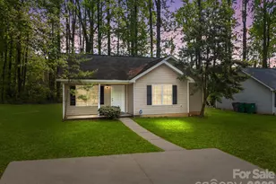 2246 Sunset Blvd, Charlotte, NC 28269 - Photo 1