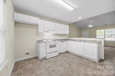 2246 Sunset Boulevard, Charlotte, NC 28269 - Photo 11