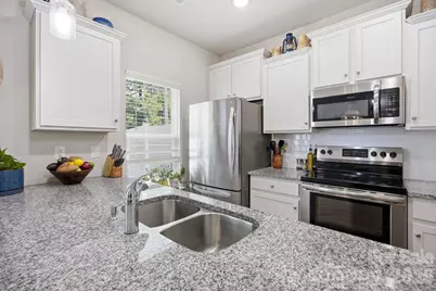 10041 Brittondale Lane, Charlotte, NC 28215 - Photo 19
