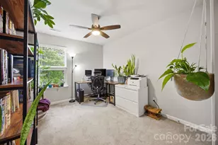 10041 Brittondale Ln, Charlotte, NC 28215 - Photo 7