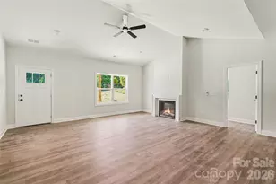 1452 Robinwood Rd, Gastonia, NC 28054 - Photo 3