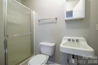 829 4th Avenue SW, Hickory, NC 28602 - Photo 13