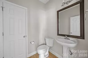 1321 Burtonwood Cir, Charlotte, NC 28212 - Photo 13