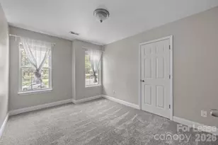 1321 Burtonwood Cir, Charlotte, NC 28212 - Photo 19