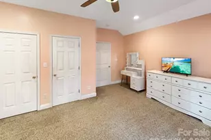 5106 Hanging Rock Ct, Hickory, NC 28601 - Photo 17