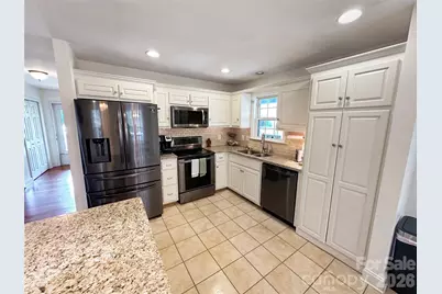 5106 Hanging Rock Court, Hickory, NC 28601 - Photo 9