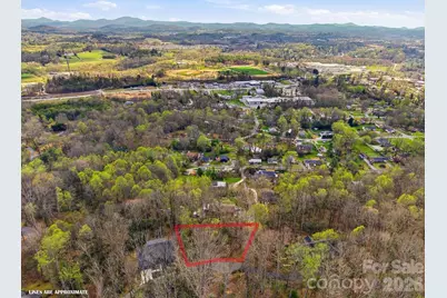 185 Garnet Way #Lot 13, Hendersonville, NC 28791 - Photo 9