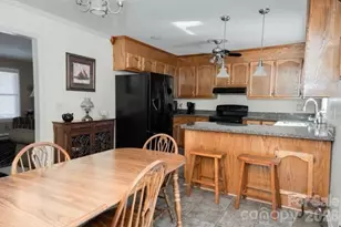 2465 Wellington Dr, Gastonia, NC 28054 - Photo 15