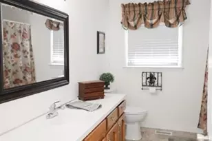 2465 Wellington Dr, Gastonia, NC 28054 - Photo 5