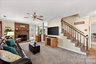 2534 Clearkirk Ct, Matthews, NC 28105 - Photo 5