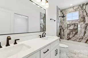 426 E 19th St, Charlotte, NC 28206 - Photo 17