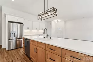 426 E 19th St, Charlotte, NC 28206 - Photo 7