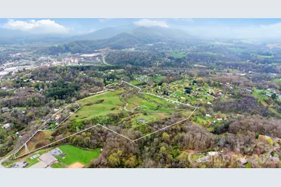 618 Beaverdam Street, Canton, NC 28716 - Photo 1