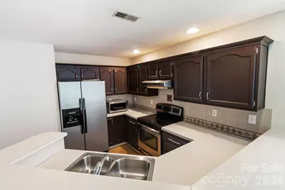 9313 Four Mile Creek Road, Charlotte, NC 28277 - Photo 9