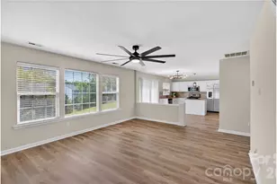 6526 Jupiter Ln, Charlotte, NC 28213 - Photo 15