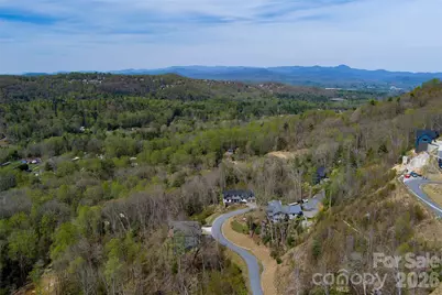 81 Curtain Bluff, Hendersonville, NC 28791 - Photo 23