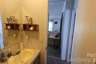 510 Phillips St, Fairmont, NC 28340 - Photo 33