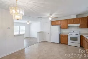 510 Phillips St, Fairmont, NC 28340 - Photo 17