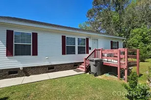 510 Phillips St, Fairmont, NC 28340 - Photo 5