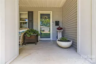 373 Scott St, Mount Holly, NC 28120 - Photo 5