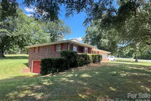 649 Pine Street Ext, Forest City, NC 28043 - Photo 5