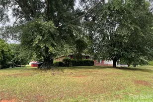 649 Pine St, Forest City, NC 28043 - Photo 1