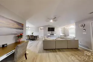 2929 Charles Ct, Lincolnton, NC 28092 - Photo 9