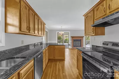 147 Elkwood Road, Asheville, NC 28804 - Photo 3